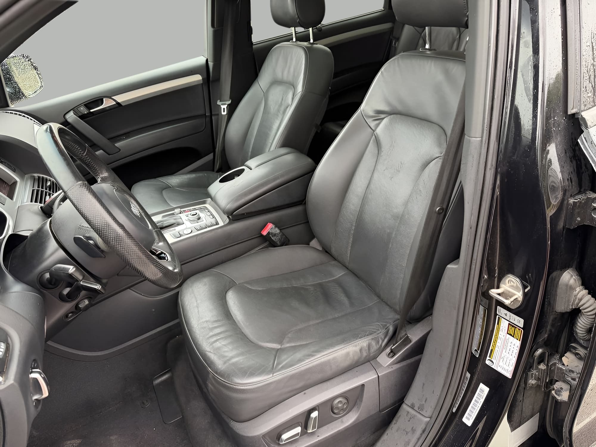 Vehicle photo