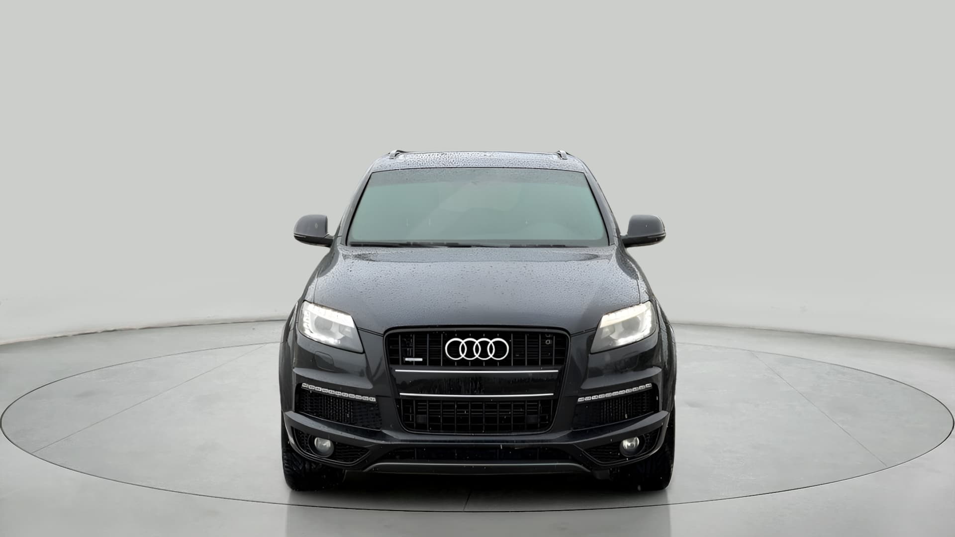 Vehicle photo